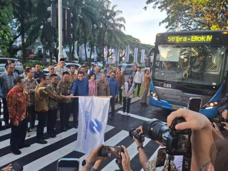 https://gerbangpatriot.com/2025/04/23/gubernur-banten-resmikan-rute-baru-transjabodetabek-blok-m-alam-sutera/