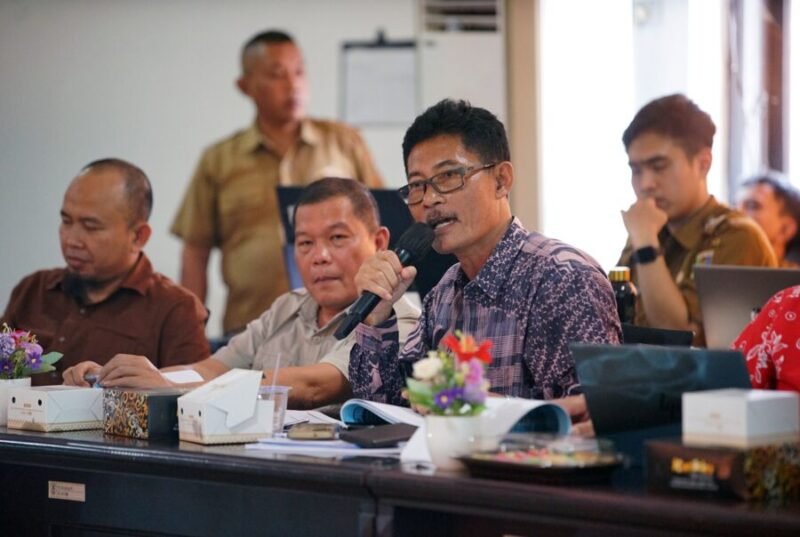 Gubernur Mirza Pimpin Langsung Rapat Lanjutan Pelaksanaan Desk Renstra Perangkat Daerah Tahun 2025-2029