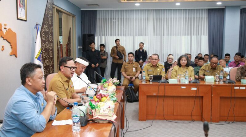 Kementerian Dalam Negeri Dorong Optimalisasi Unit Usaha Kopdeskel Merah Putih di Depok