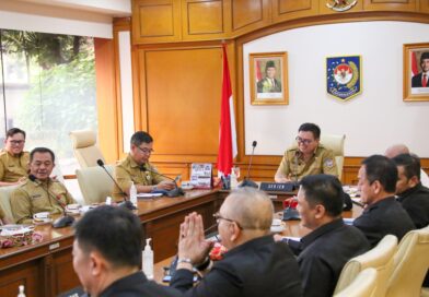 Upaya Kemendagri Percepat Perizinan Usaha Daerah, Fokus pada SDA dan Mal Pelayanan Publik