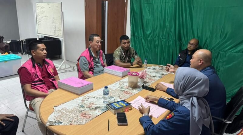 Tahap II, Kejati Banten Serahkan Tersangka Korupsi PT ABM ke Kejari Serang