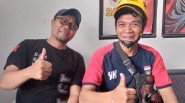 Pak Wahyu Darmawan (Wawan) & Pak Roni anggota Damkarmat Kota Yogyakarta 
