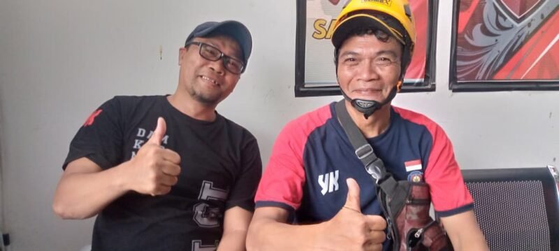 Pak Wahyu Darmawan (Wawan) & Pak Roni anggota Damkarmat Kota Yogyakarta