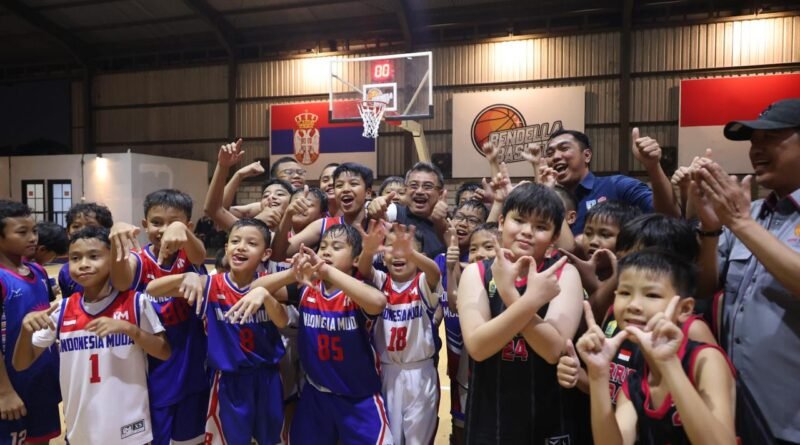 Abdul Harris Bobihoe Hadiri Bekasi Cup Vol II, Dorong Lahirnya Atlet Basket Muda Berprestasi