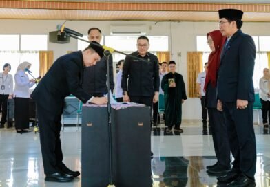Sekdaprov Lampung Lantik Empat Pejabat Administrator, Tegaskan Amanah dan Integritas