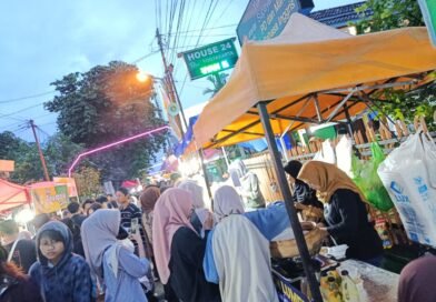 Hujan Guyur Hari Kedua, Penjualan Pedagang di Kampung Ramadan Jogokariyan Belum Maksimal