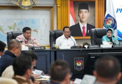 Mendagri Muhammad Tito Karnavian Tegaskan Dukungan Penuh Program Tiga Juta Rumah, Minta Kepala Daerah Optimalkan Peluang Mendagri Muhammad Tito Karnavian Tegaskan Dukungan Penuh Program Tiga Juta Rumah, Minta Kepala Daerah Optimalkan Peluang