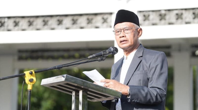 Khutbah Idul Fitri di UMY, Haedar Nashir Tekankan Kehidupan Harmonis dan Taqwa