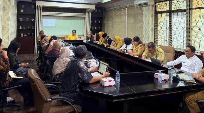 Bapemperda DPRD Kota Bekasi Bahas Raperda Produk Non Halal dan Pencegahan Perilaku Seksual Berisiko Bapemperda DPRD Kota Bekasi Bahas Raperda Produk Non Halal dan Pencegahan Perilaku Seksual Berisiko