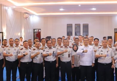 Wamen Imigrasi Silmy Karim Dorong Perubahan Pola Kerja Jajaran di Banten Wamen Imigrasi Silmy Karim Dorong Perubahan Pola Kerja Jajaran di Banten