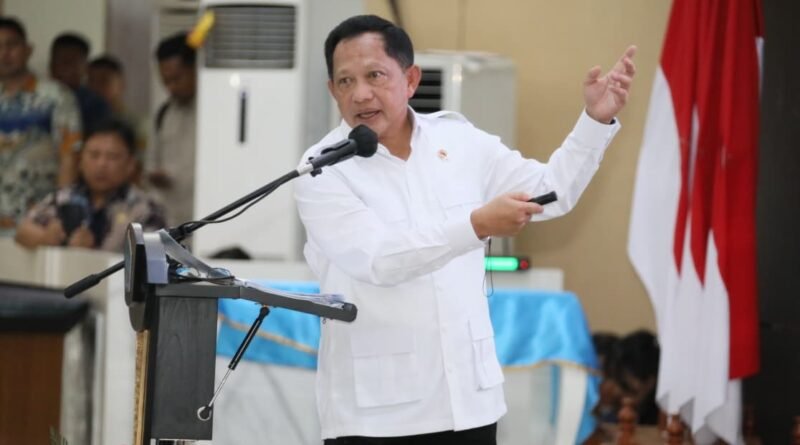 Mendagri Tito Karnavian Dorong Pemda Kreatif Tingkatkan PAD Mendagri Tito Karnavian Dorong Pemda Kreatif Tingkatkan PAD