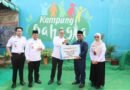 Wamendagri Bima Arya Tinjau Pilot Project Kampung Bahagia di Jambi Wamendagri Bima Arya Tinjau Pilot Project Kampung Bahagia di Jambi