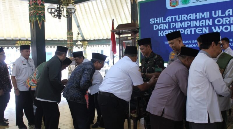 Halalbihalal MUI Wonosobo, Dandim Tekankan Pentingnya Persatuan di Tengah Dinamika Global Halalbihalal MUI Wonosobo, Dandim Tekankan Pentingnya Persatuan di Tengah Dinamika Global