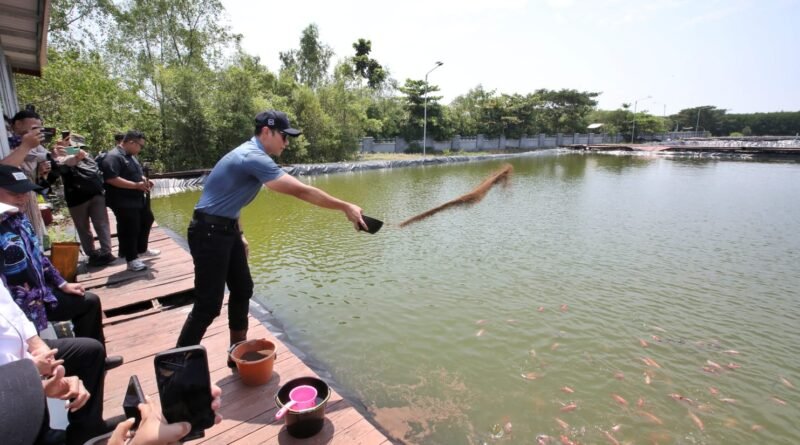 Transformasi Kawasan Kumuh, AHY Apresiasi Penataan Ketapang Urban Aquaculture di Tangerang