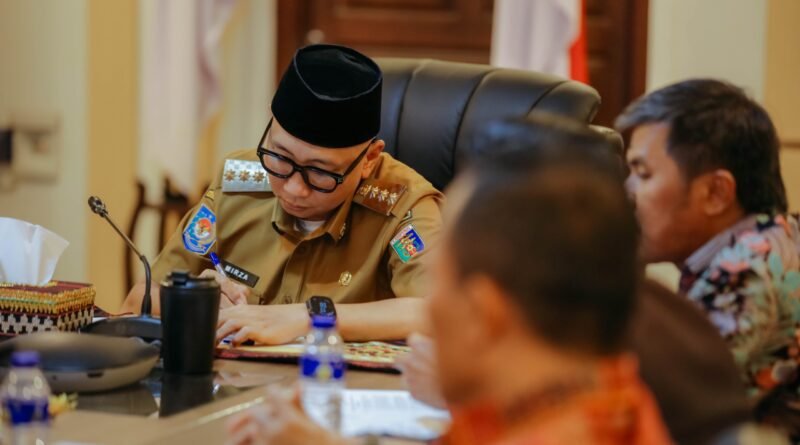 Gubernur Rahmat Mirzani Djausal Pimpin Rapat Arah Kebijakan Pendidikan Lampung, Dorong Grand Design Jangka Panjang