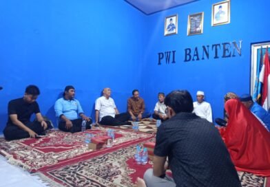 PWI Banten Doakan Almarhum Julmansyah Sakedang melalui Yasin dan Tahlil