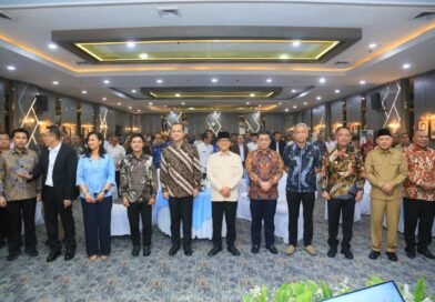 Herman Deru dan Cik Ujang Bawa Sumsel Raih Penghargaan CSR Nasional 2026