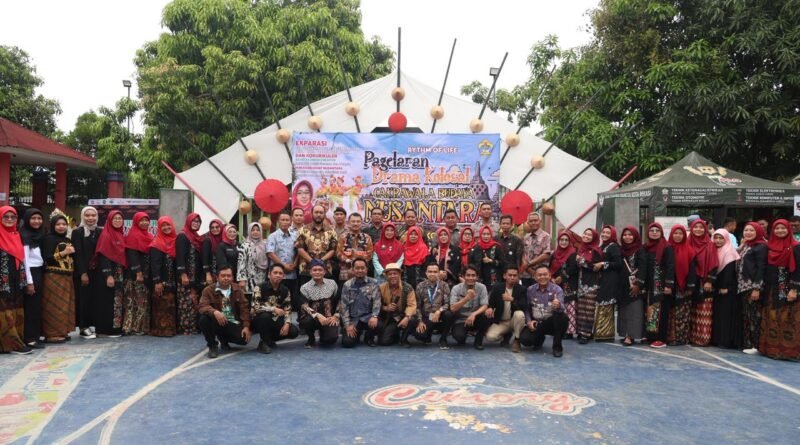 Wakil Wali Kota Bekasi Hadiri Drama Kolosal “Cakrawala Budaya Nusantara” di SMPN 38