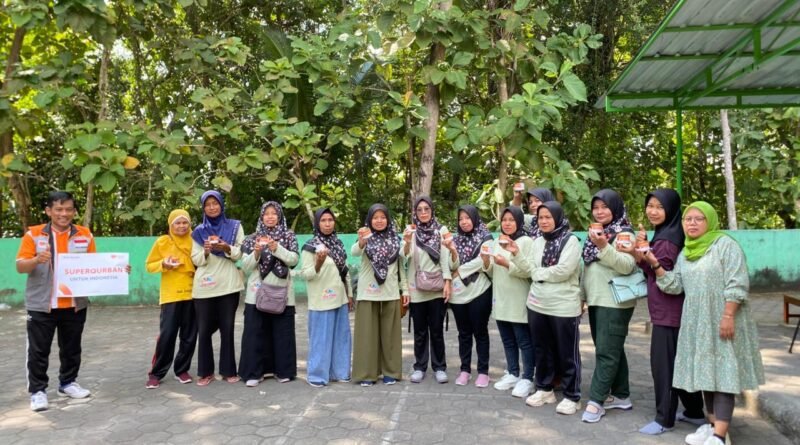 Peringati Hari Kartini, Rumah Zakat Gelar Senam Sehat dan Pameran Pra Koperasi Sejahtera