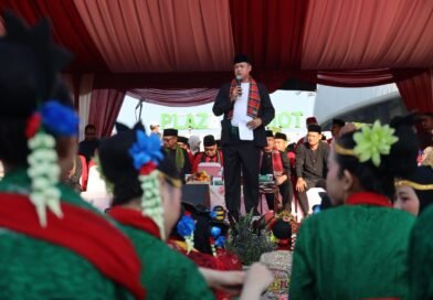 Ribuan Penari Meriahkan Hari Tari Sedunia di CFD Kota Bekasi