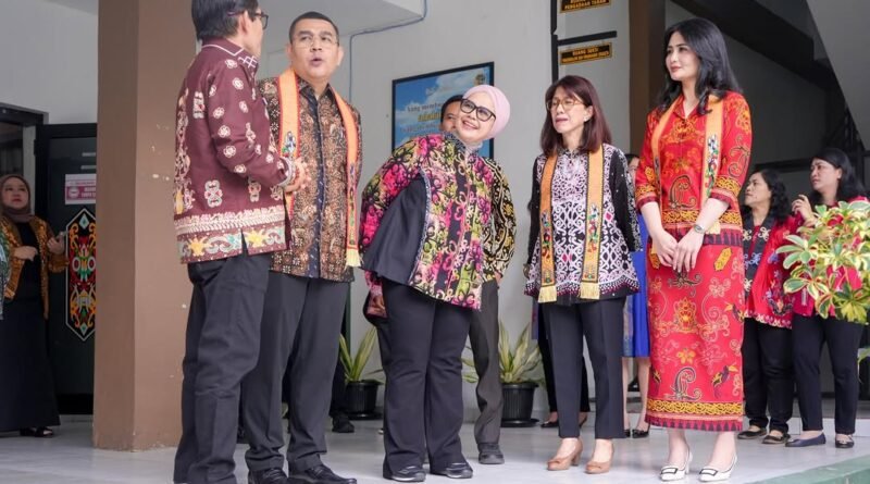 Wamen ATR/BPN Tinjau Layanan Pertanahan di Kantah Palangkaraya