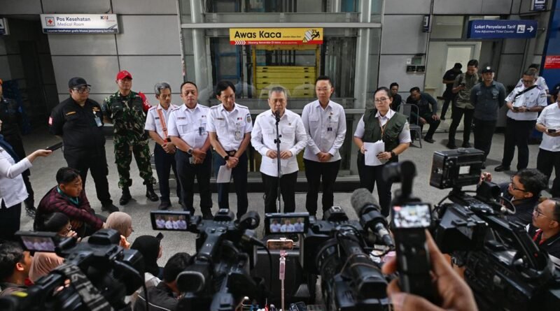 Menhub Dudy Tekankan Aspek Keselamatan Saat Pembukaan Kembali Stasiun Bekasi Timur Pascainsiden KA