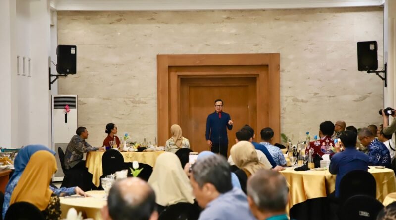 Wamendagri Bima Arya Nilai Pacitan Berpotensi Jadi Destinasi Wisata Unggulan