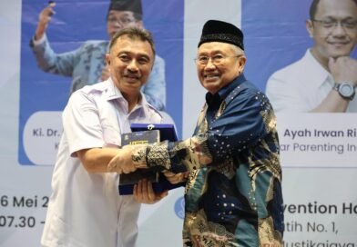 Wawali Bekasi Buka Seminar Nasional Pendidikan 2026, Tekankan Kolaborasi Wujudkan Pendidikan Bermutu