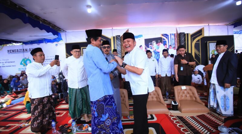 Herman Deru Hadiri Harlah ke-40 Ponpes Al Istiqomah dan Halal Bihalal di OKU Timur