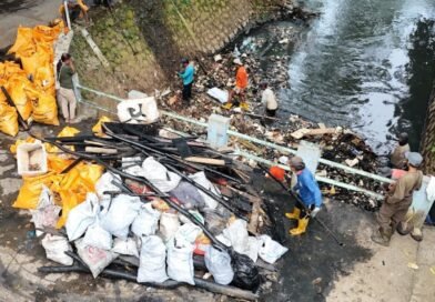 Pemprov Banten dan Pemkot Tangerang Galakkan Aksi Bersih Kali untuk Cegah Banjir Pemprov Banten dan Pemkot Tangerang Galakkan Aksi Bersih Kali untuk Cegah Banjir