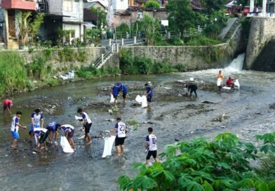 Hasto Wardoyo Ajak Mahasiswa Jadi Agen Perubahan dalam Gerakan Bersih Sungai