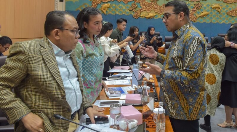 PP 20/2026 Terbit, Kemenekraf Siap Berkoordinasi dengan Kemenkeu dan Serap Aspirasi Pelaku Ekraf PP 20/2026 Terbit, Kemenekraf Siap Berkoordinasi dengan Kemenkeu dan Serap Aspirasi Pelaku Ekraf
