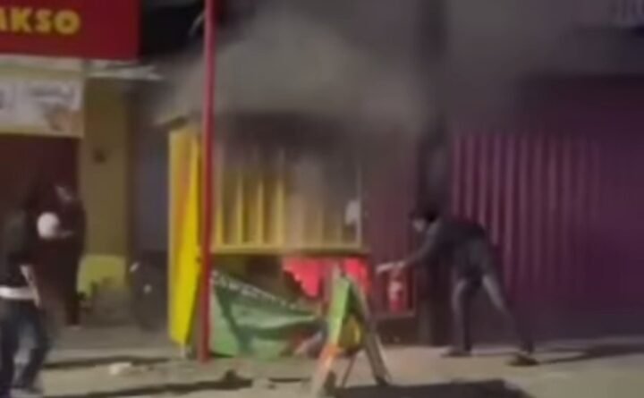 Kebakaran Dekat SPBU Godean, Booth Kebab Hangus Terbakar