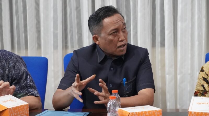 Genjot Pendapatan Daerah, Pemprov Lampung Tertibkan Retribusi Infrastruktur Telekomunikasi Genjot Pendapatan Daerah, Pemprov Lampung Tertibkan Retribusi Infrastruktur Telekomunikasi