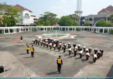 UMY Tingkatkan Profesionalisme Satpam Melalui Kepelatihan Bersama Polres Bantul UMY Tingkatkan Profesionalisme Satpam Melalui Kepelatihan Bersama Polres Bantul