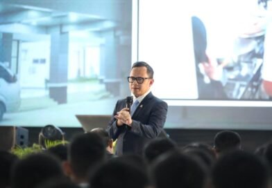 Wamendagri Bima Arya Minta Alumni IPDN Siap Jadi Pemimpin Daerah Masa Depan Wamendagri Bima Arya Minta Alumni IPDN Siap Jadi Pemimpin Daerah Masa Depan
