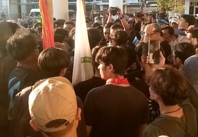 Mahasiswa Ultimatum DPRD DIY, Minta Semua Fraksi Hadir Mahasiswa Ultimatum DPRD DIY, Minta Semua Fraksi Hadir