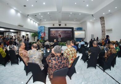Menteri Ekraf Raih Anugerah Pelopor Kemerdekaan Pers Indonesia Menteri Ekraf Raih Anugerah Pelopor Kemerdekaan Pers Indonesia
