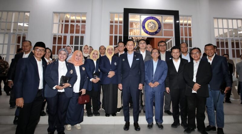 Menko AHY Dorong Sinergi Kampus dan Pemerintah dalam Merumuskan Kebijakan Publik Menko AHY Dorong Sinergi Kampus dan Pemerintah dalam Merumuskan Kebijakan Publik