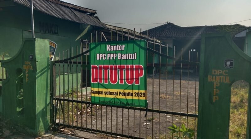 Mosi Tak Percaya Menguat, Forkom PAC Segel Kantor DPC PPP Bantul