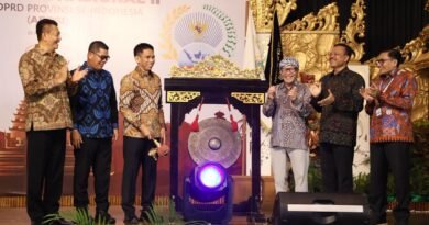 Wamendagri Wiyagus Dorong DPRD Provinsi Optimalkan Pengelolaan SDA Demi Tingkatkan Pendapatan Daerah