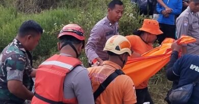 Tim SAR Sigap Evakuasi Bocah yang Tenggelam Saat Memancing