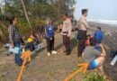 Hingga Kini Belum Ditemukan, Tim Gabungan Terus Sisir Pantai Goa Cemara Cari Bocah yang Terseret Ombak Hingga Kini Belum Ditemukan, Tim Gabungan Terus Sisir Pantai Goa Cemara Cari Bocah yang Terseret Ombak