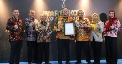 Pemkot Bekasi Sabet Warta Kota Awards 2026, Tri Adhianto Tegaskan Komitmen Tingkatkan Pelayanan