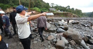 Dukung Pemulihan Akses Warga, Kasatgas Tito Tinjau Jalan Werlah Bener Meriah
