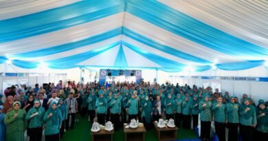 Tri Tito Karnavian Minta PKK Perkuat Peran Strategis Dukung Program Pemerintah Tri Tito Karnavian Minta PKK Perkuat Peran Strategis Dukung Program Pemerintah