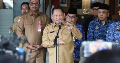 Kasatgas PRR Tito Tegaskan Pemerintah Telah Tangani Akses Jembatan Enang-Enang di Bener Meriah Kasatgas PRR Tito Tegaskan Pemerintah Telah Tangani Akses Jembatan Enang-Enang di Bener Meriah