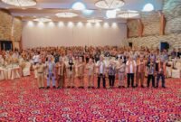 Sekdaprov Lampung  berfoto bersama Direktur Jenderal Bina Keuangan Daerah Kemendagri, Direktur Utama PT Jasa Raharja, serta para pemangku kepentingan usai pembukaan Rapat Koordinasi Nasional (Rakornas) Samsat Tahun 2026 di Ballroom Hotel Novotel, Bandar Lampung