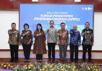 Wamendagri Bima Arya Dorong Regenerasi Kepemimpinan yang Berorientasi Keberlanjutan Wamendagri Bima Arya Dorong Regenerasi Kepemimpinan yang Berorientasi Keberlanjutan