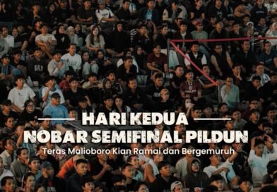 Nobar Semifinal Piala Dunia, Ribuan Suporter Padati Teras Malioboro Nobar Semifinal Piala Dunia, Ribuan Suporter Padati Teras Malioboro